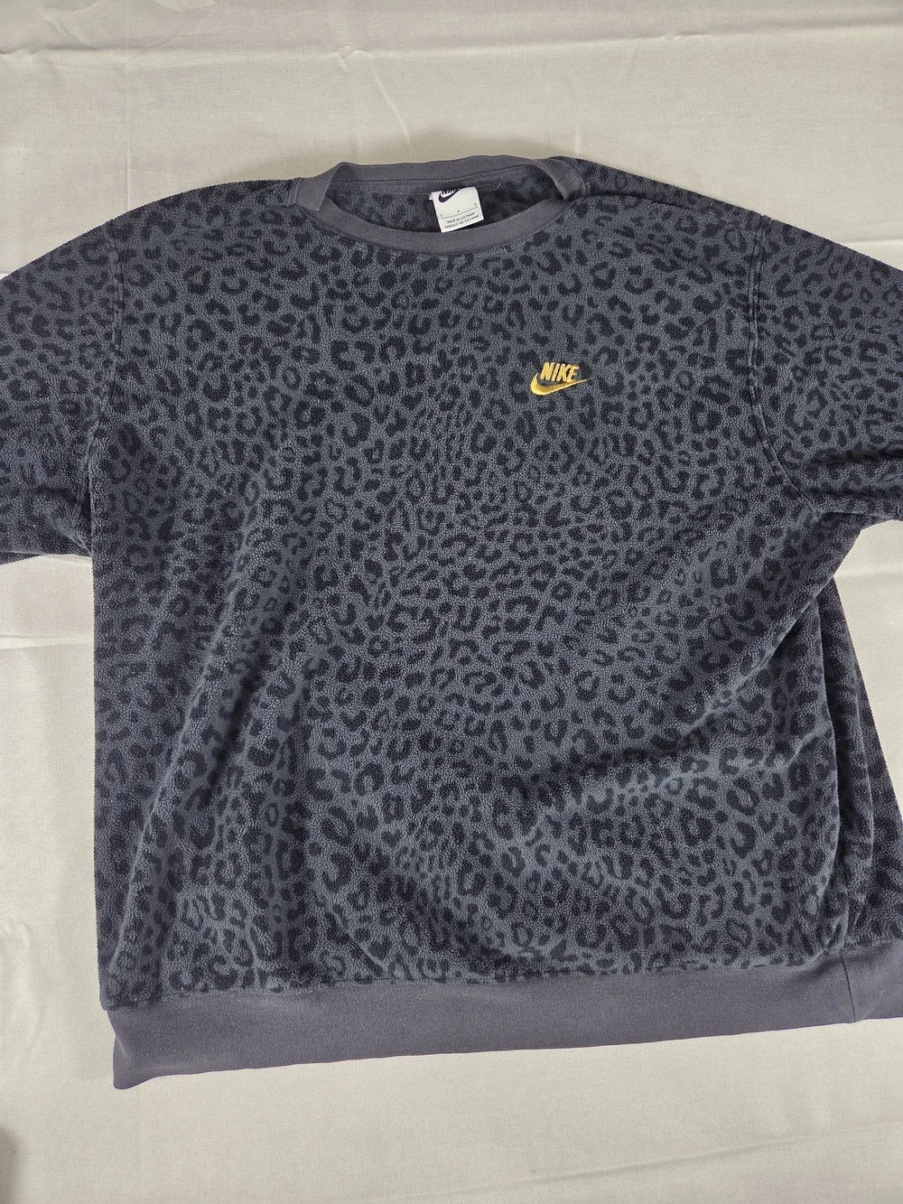 Nike Leopard Print Fleece Crewneck Sweatshirt Black Gold Logo Women's L